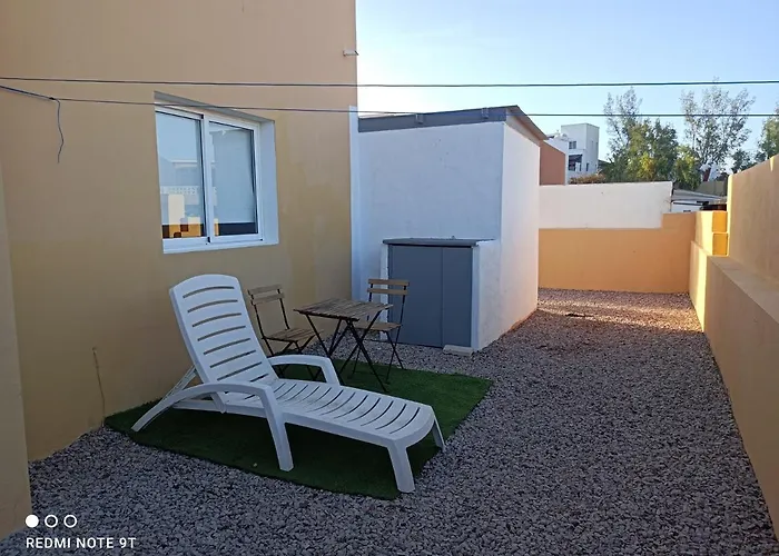 Ele House Apartament *