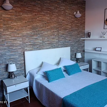 Ele House Апартаменты *