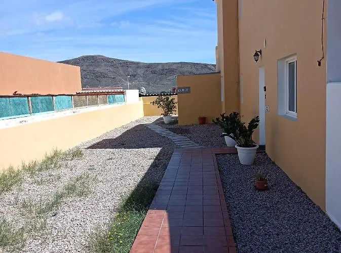 Ele House טרחלחו